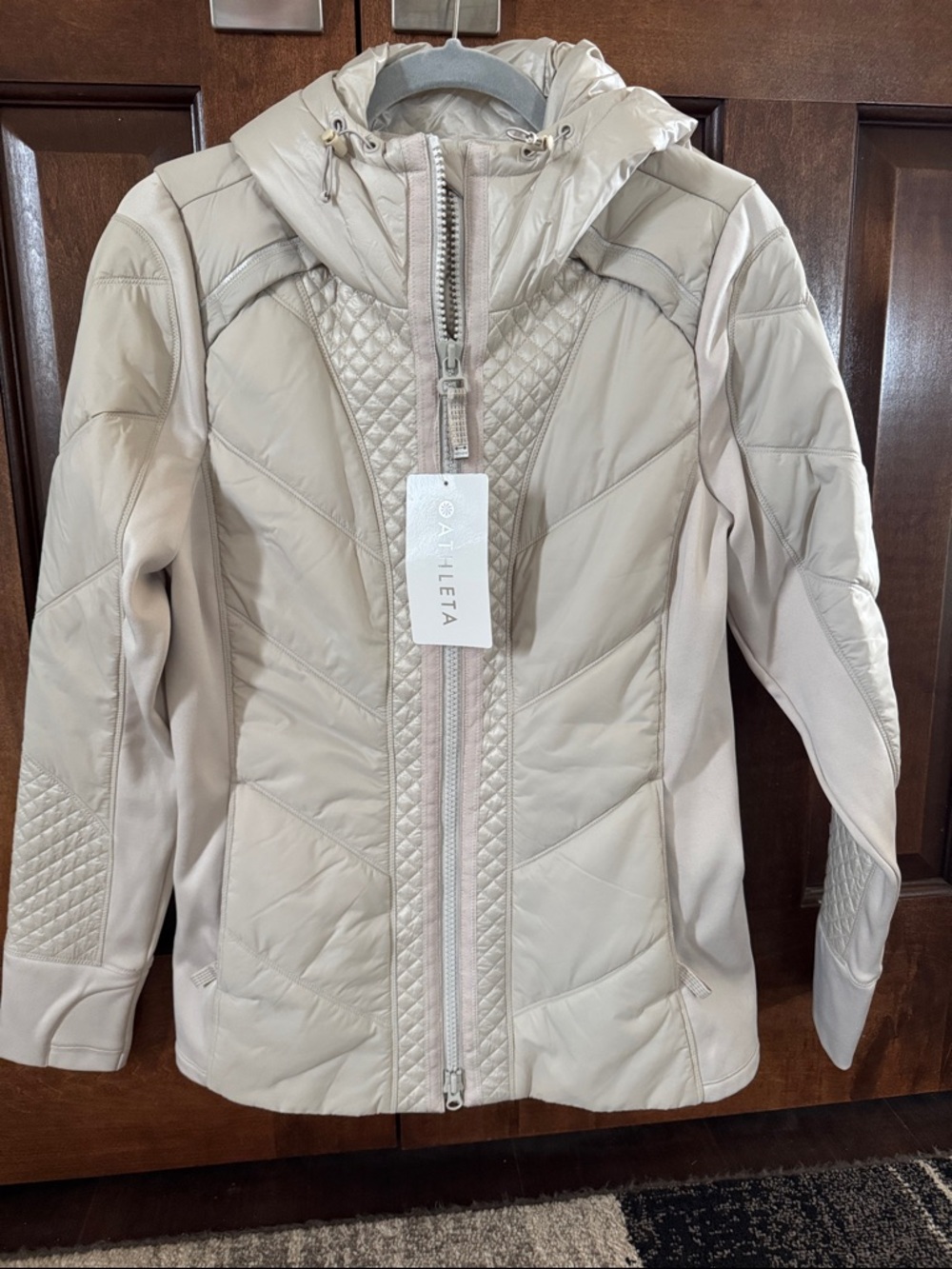 Athleta Women's Quilted Hooded Puffer Jacket - Light Taupe